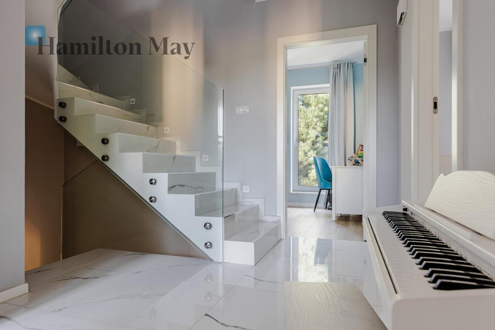 فيلا The Family House Warsaw Wawer المظهر الخارجي الصورة