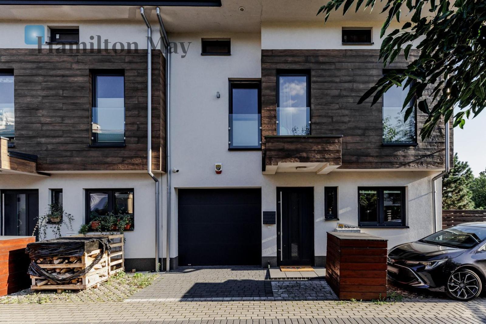 فيلا The Family House Warsaw Wawer المظهر الخارجي الصورة